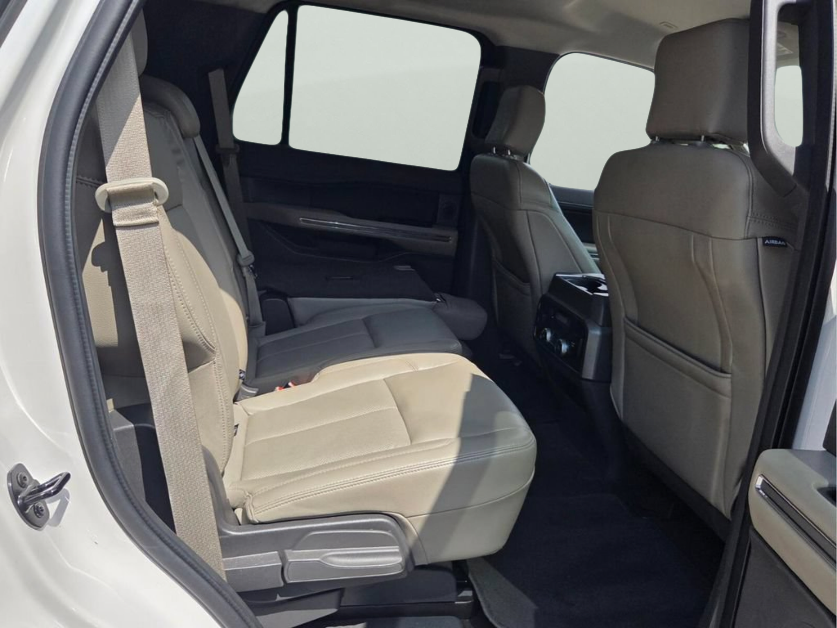 Used 2019 Ford Expedition XLT w/ Equipment Group 202A RWD image 22