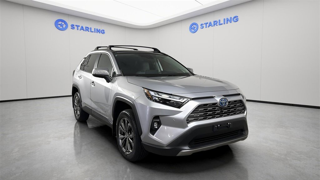 Used 2022 Toyota RAV4 Limited image 14