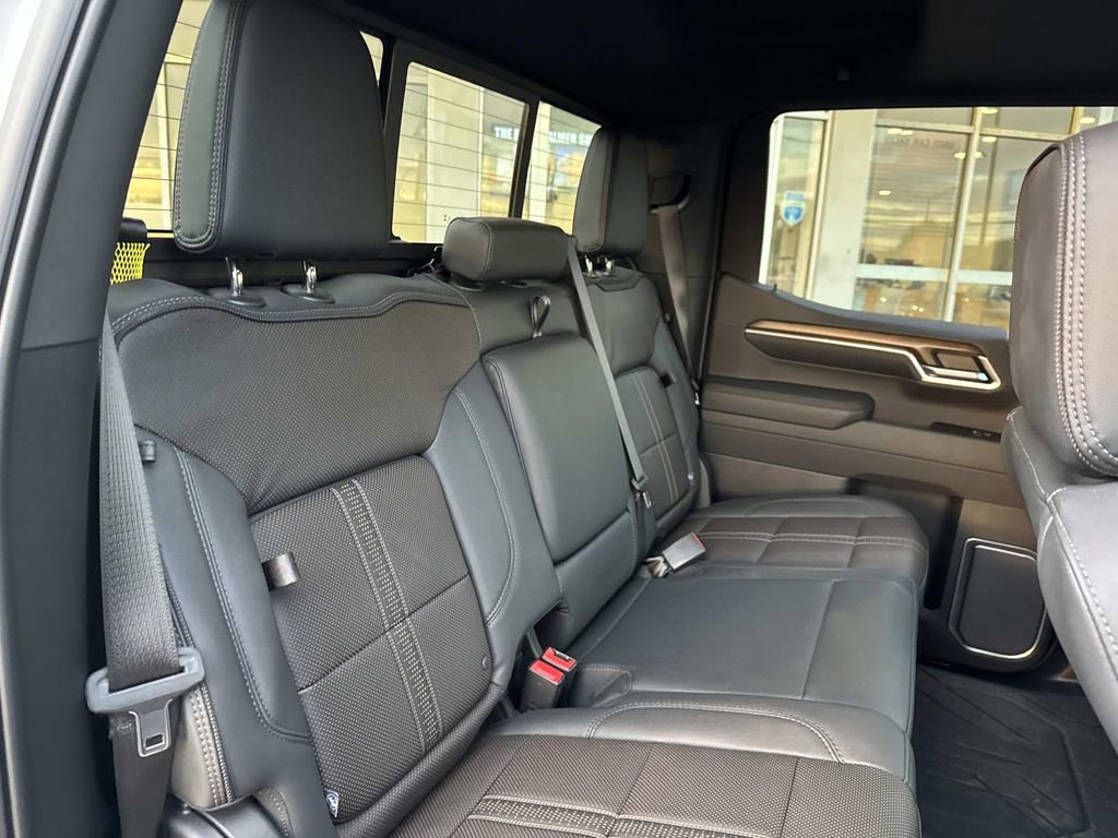 Certified 2025 Chevrolet Silverado 1500 High Country w/ High Country Premium Package image 10