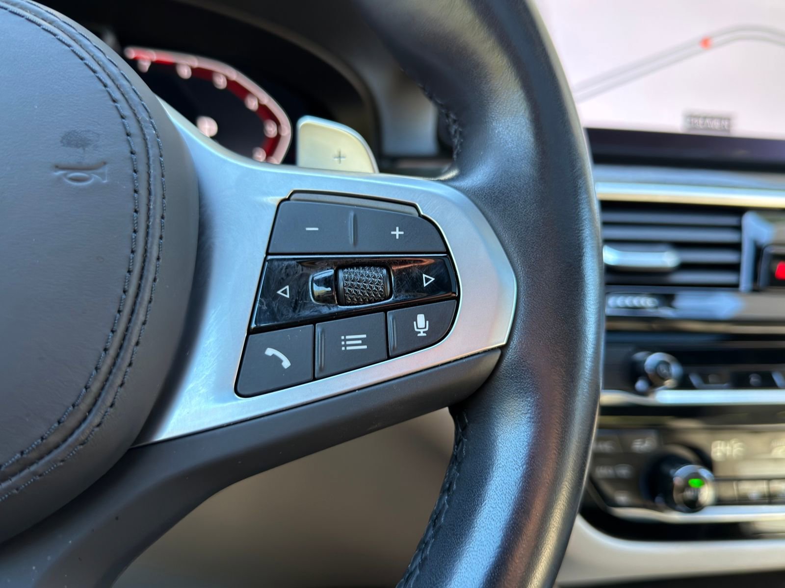 Certified 2023 BMW 540i xDrive w/ Executive Package image 26