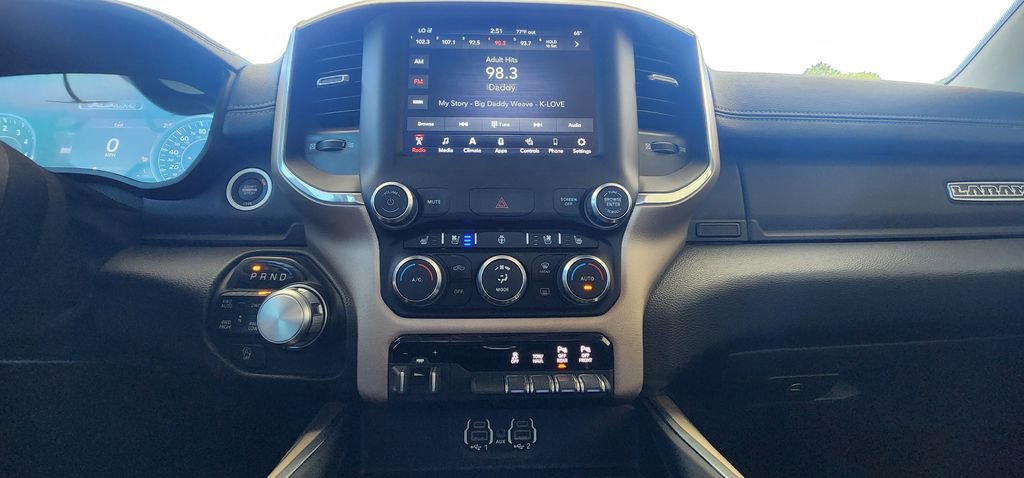 Used 2021 RAM 1500 Laramie AWD/4WD image 38