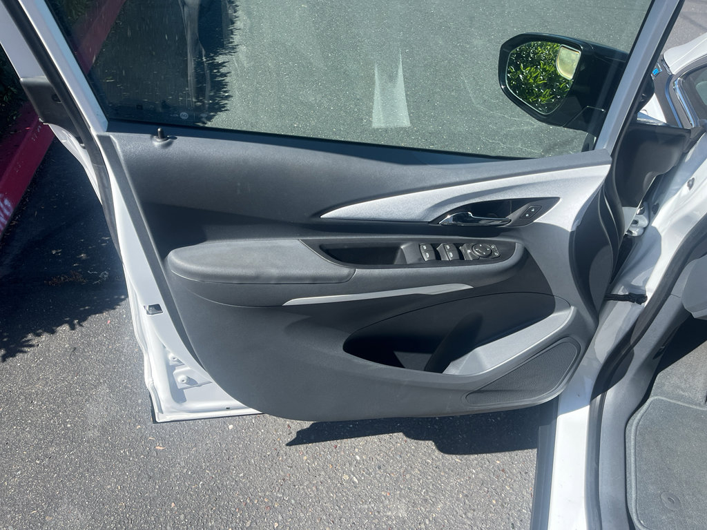 Used 2018 Chevrolet Bolt LT FWD image 14