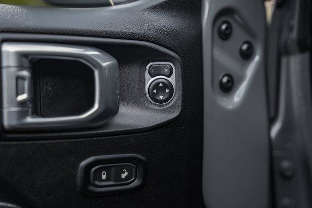 Used 2021 Jeep Wrangler Unlimited Rubicon image 51