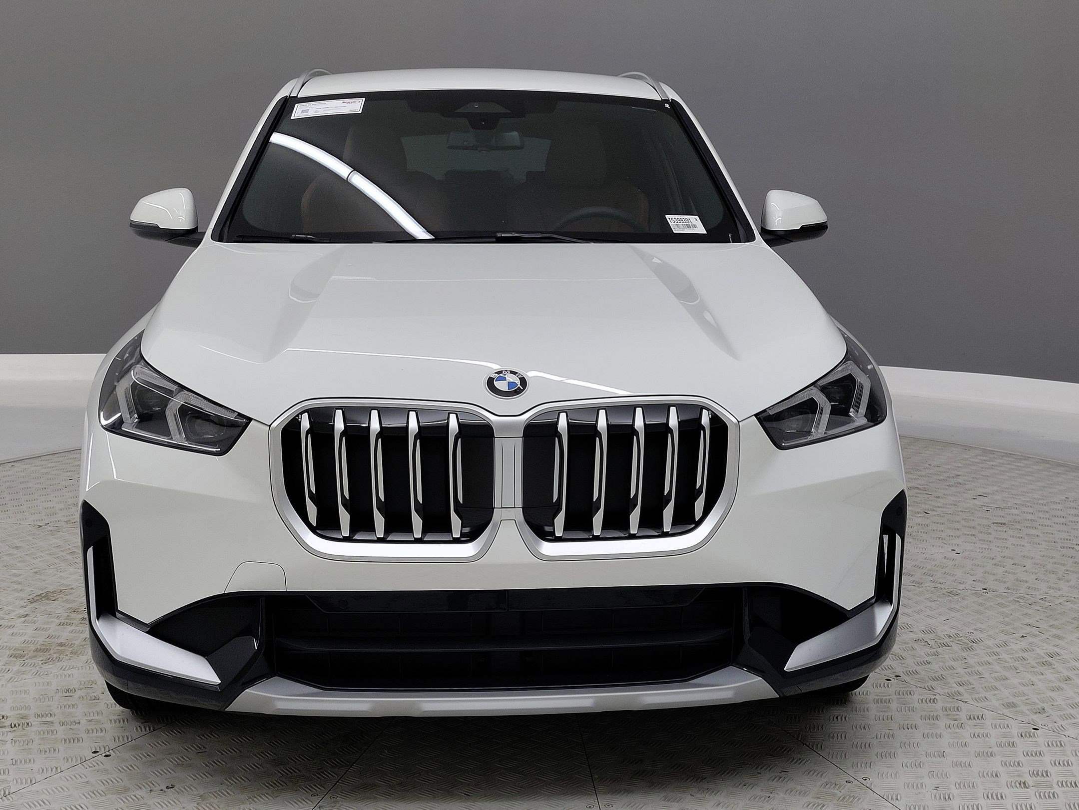 Used 2026 BMW X1 xDrive28i image 2