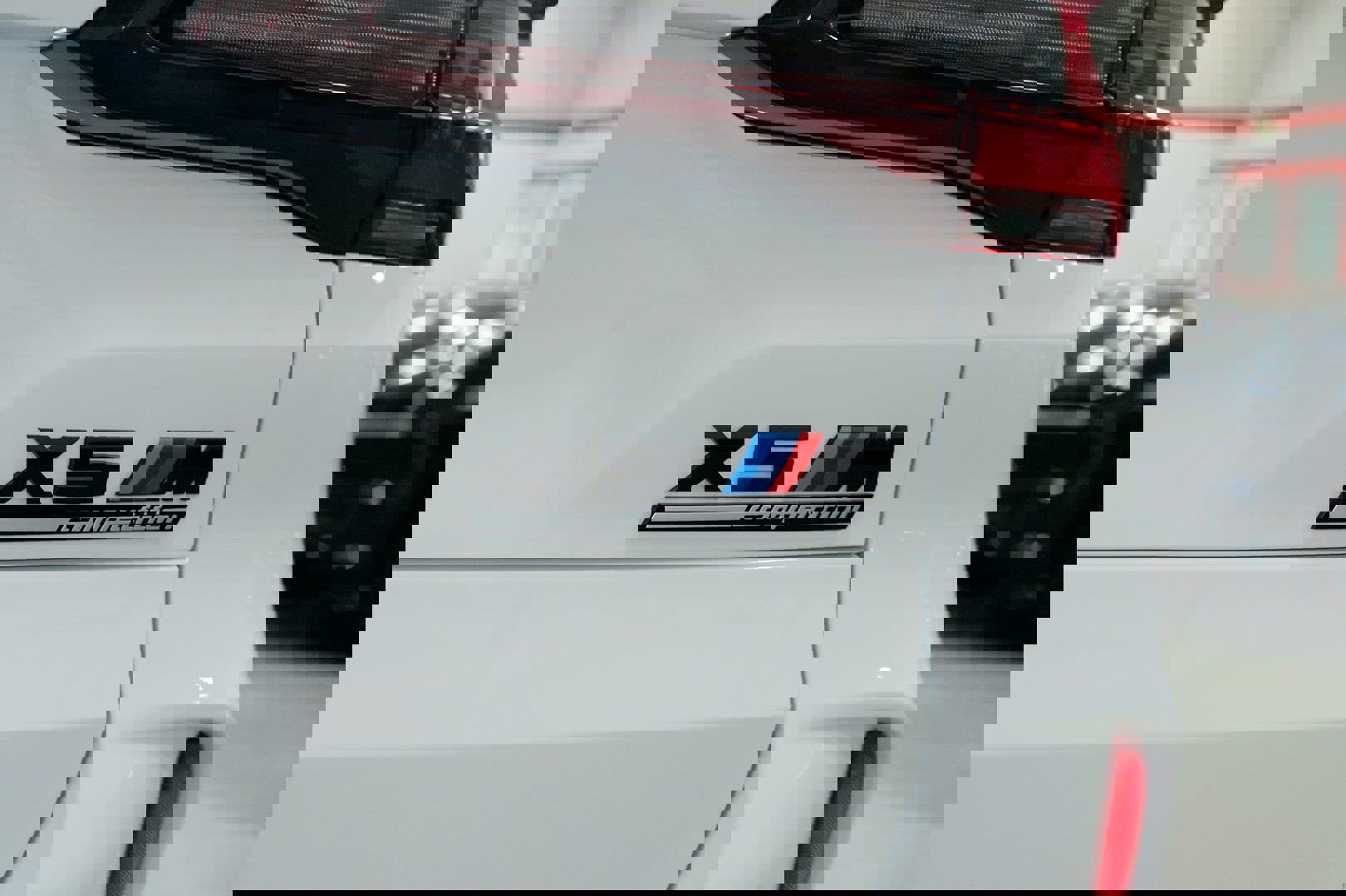 Used 2021 BMW X5 M w/ Competition Package image 11