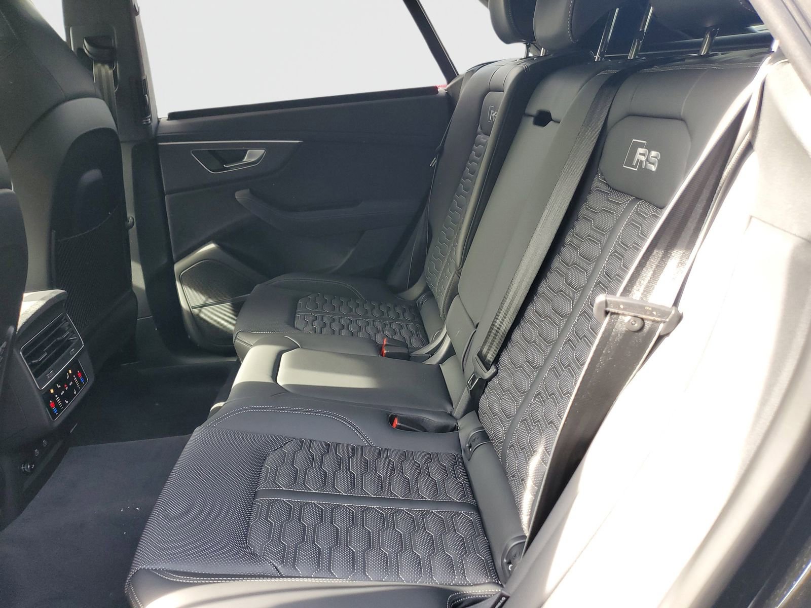 New 2026 Audi RS Q8 performance image 14