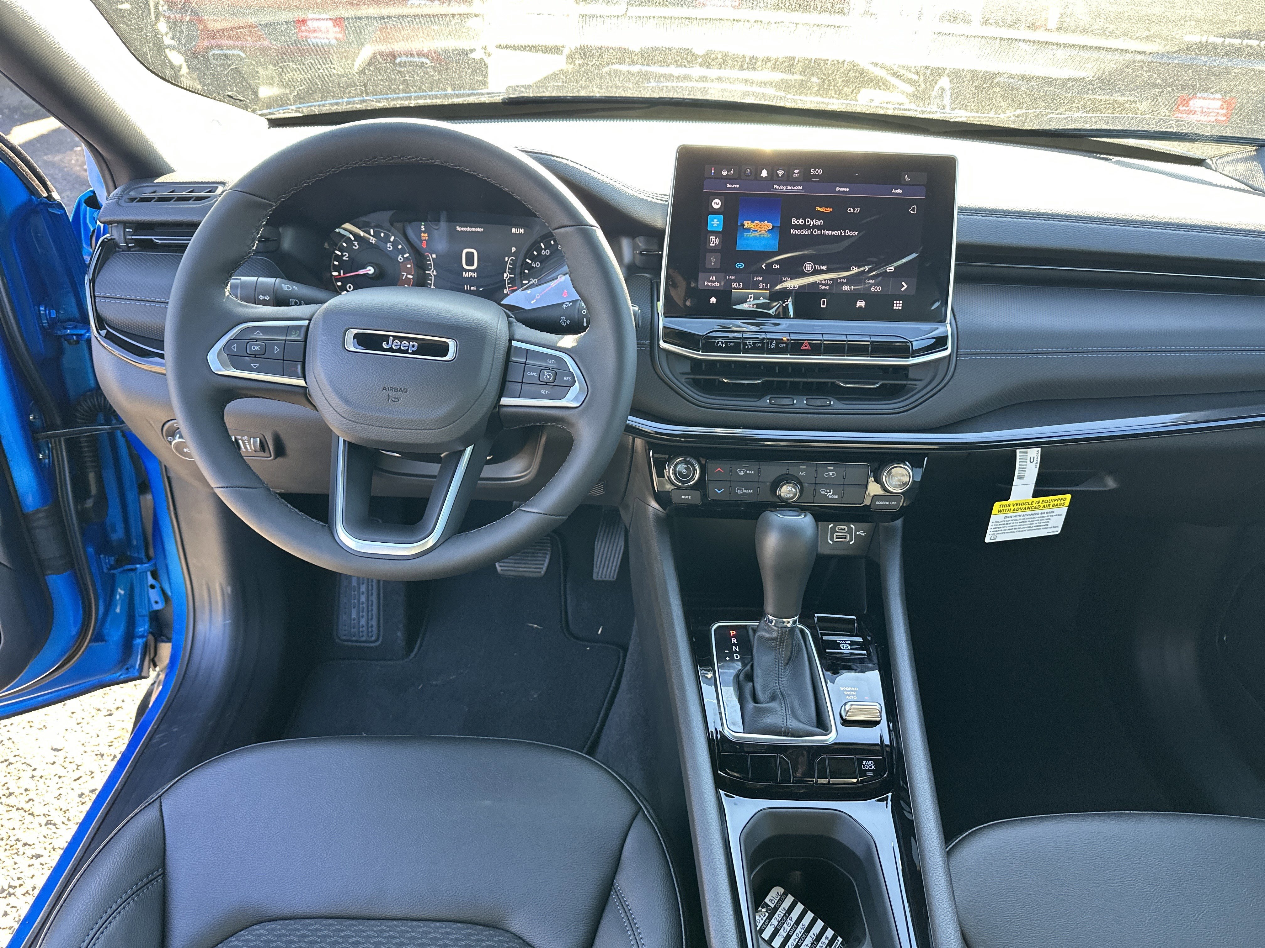 New 2026 Jeep Compass Latitude image 12