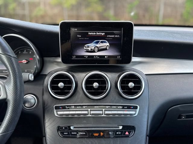 Used 2019 Mercedes-Benz GLC 300 4MATIC image 21