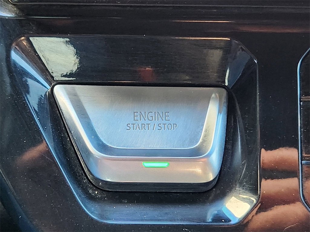 Used 2025 GMC Sierra 3500 AT4 w/ AT4 Premium Plus Package image 21