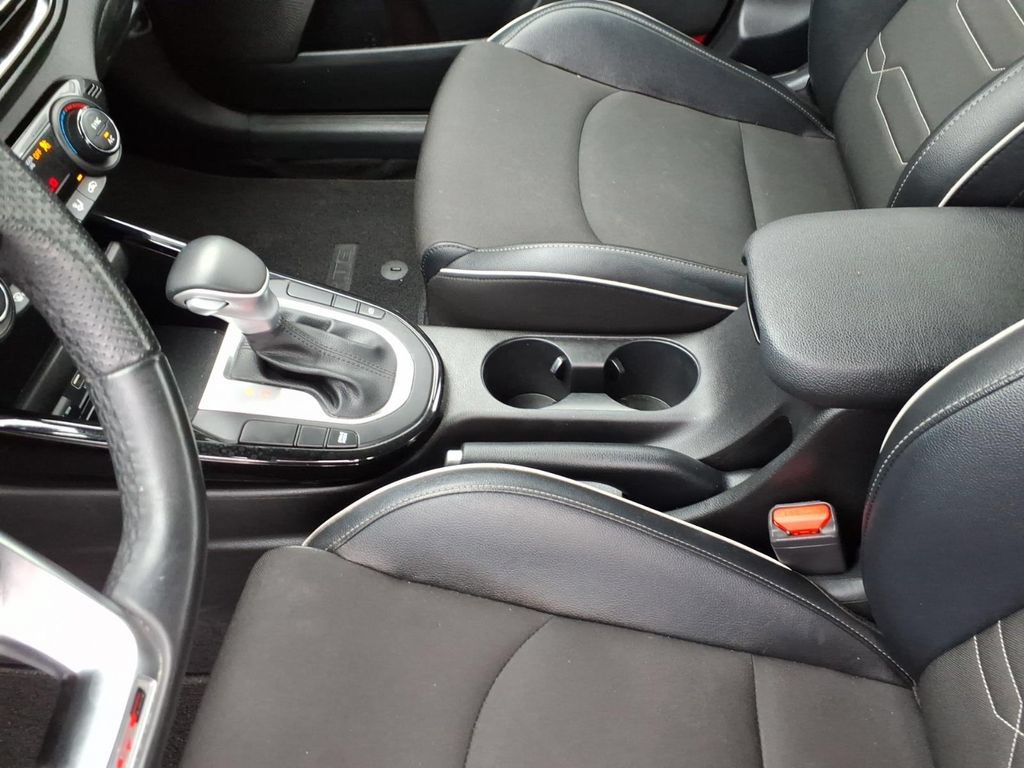 Used 2023 Kia Forte GT-Line FWD image 13