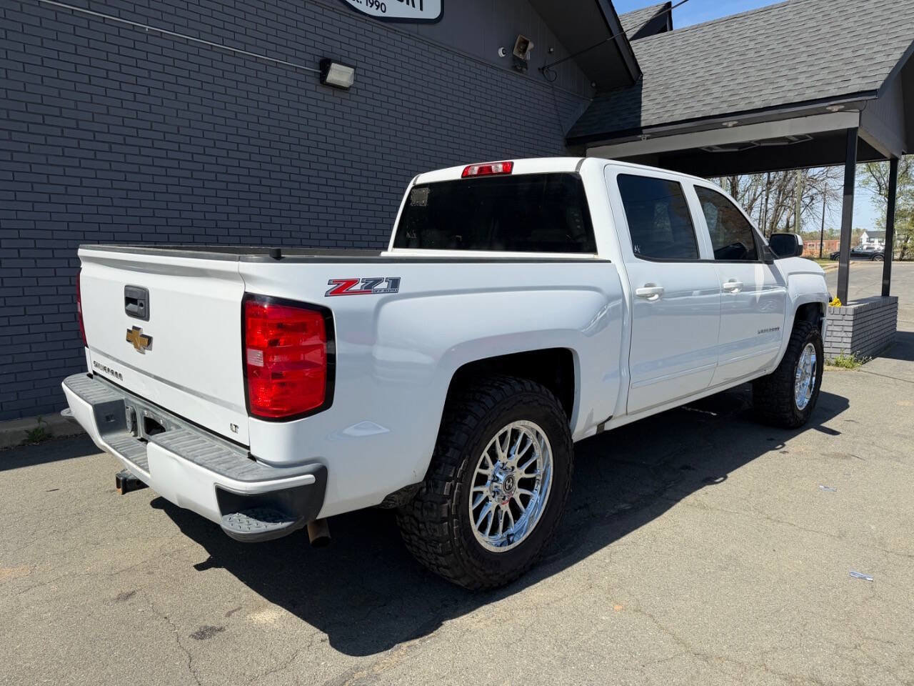 Used 2016 Chevrolet Silverado 1500 LT w/ All Star Edition image 6
