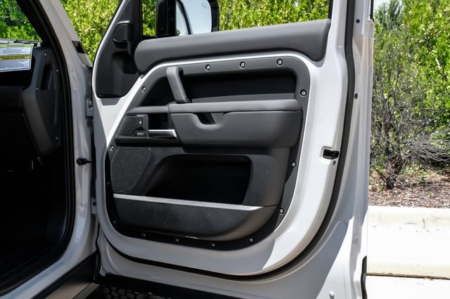 New 2026 Land Rover Defender 110 X-Dynamic SE AWD/4WD image 53