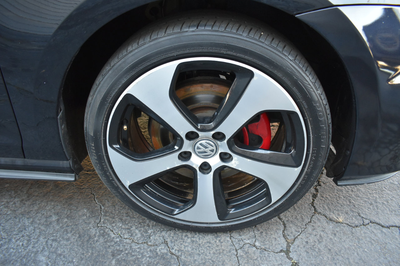 Used 2017 Volkswagen GTI S image 33