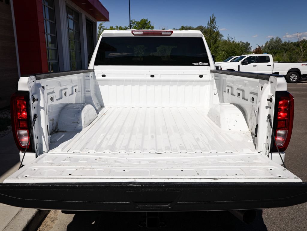 Used 2025 GMC Sierra 3500 SLE w/ SLE Convenience Package AWD/4WD image 5
