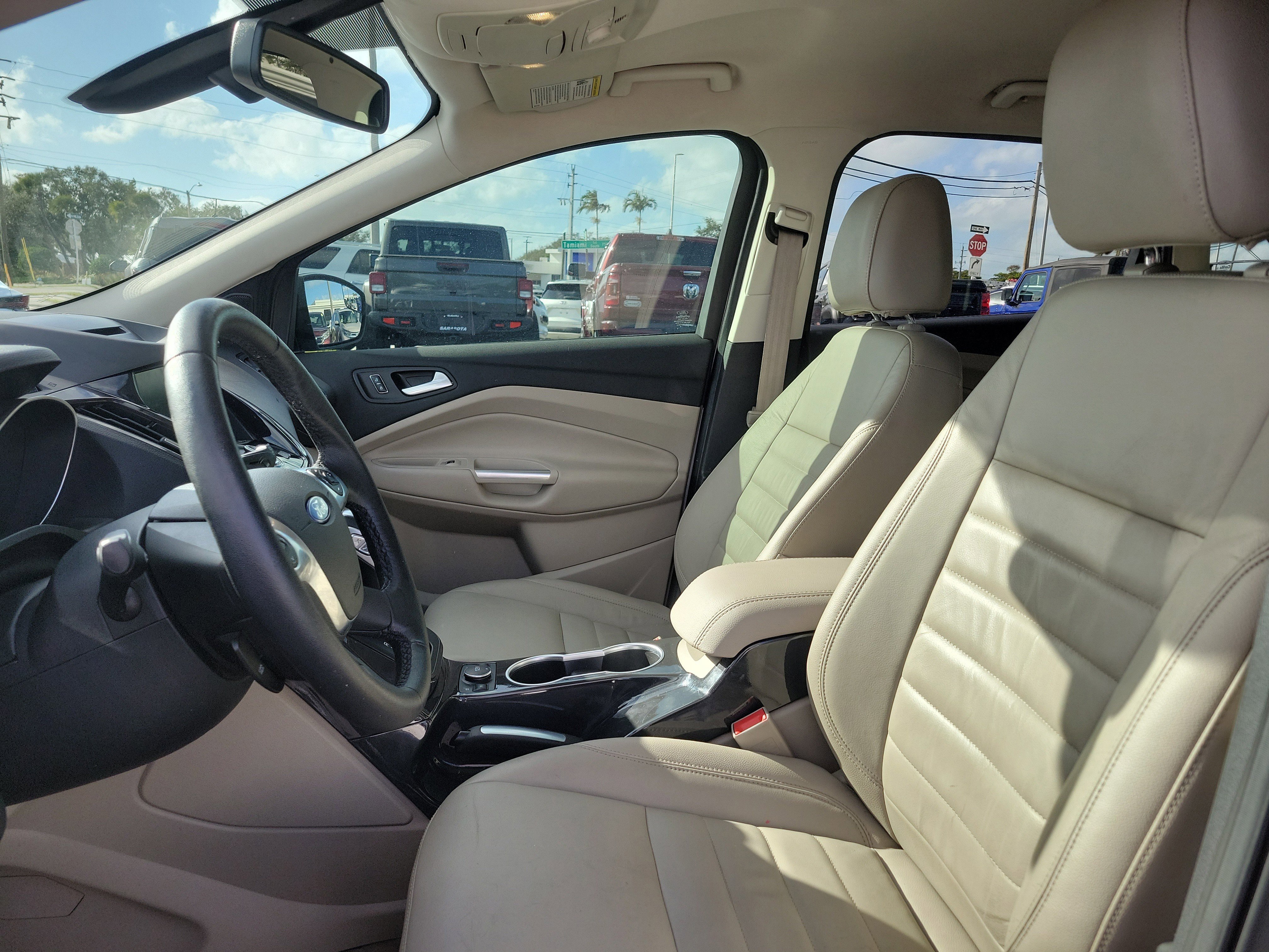 Used 2015 Ford Escape Titanium image 21