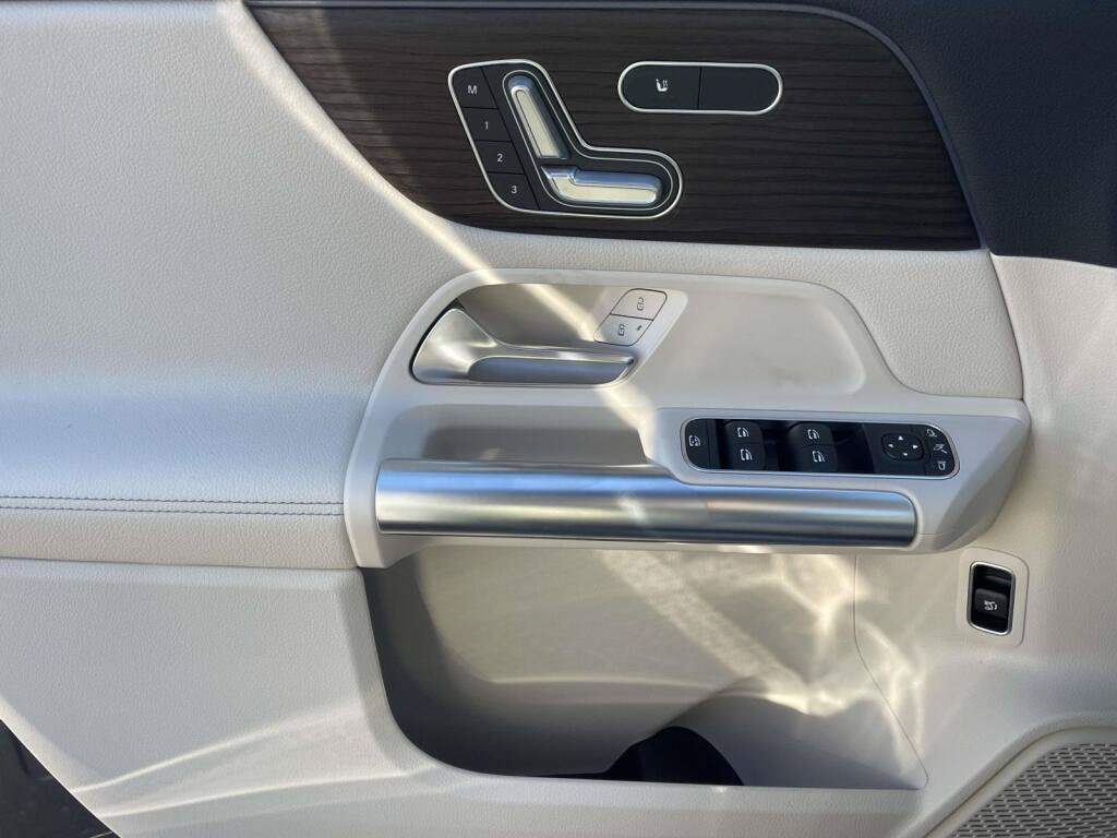 New 2026 Mercedes-Benz GLA 250 4MATIC image 26