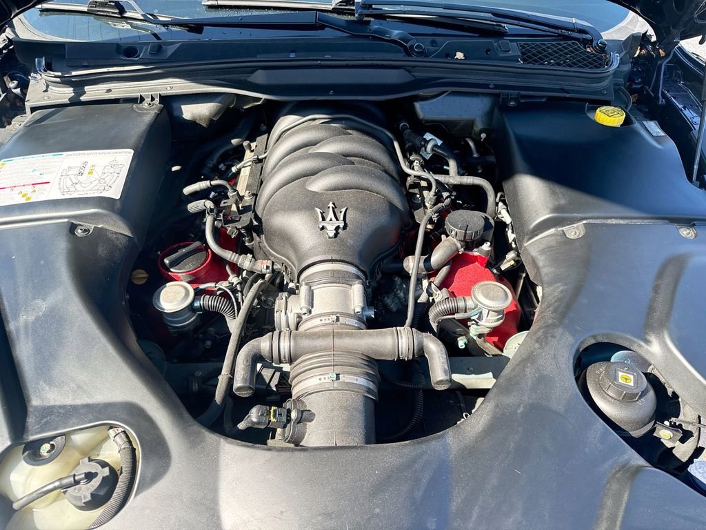 Used 2015 Maserati GranTurismo Sport image 27