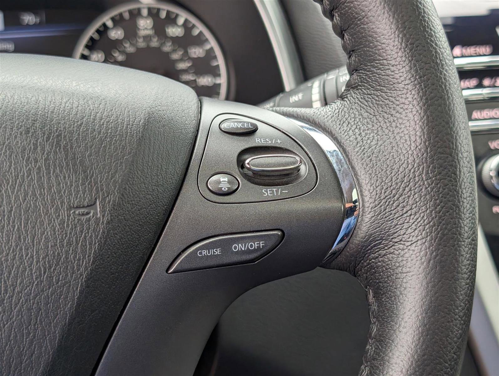 Used 2022 Nissan Murano SL w/ SL Moonroof Package image 25