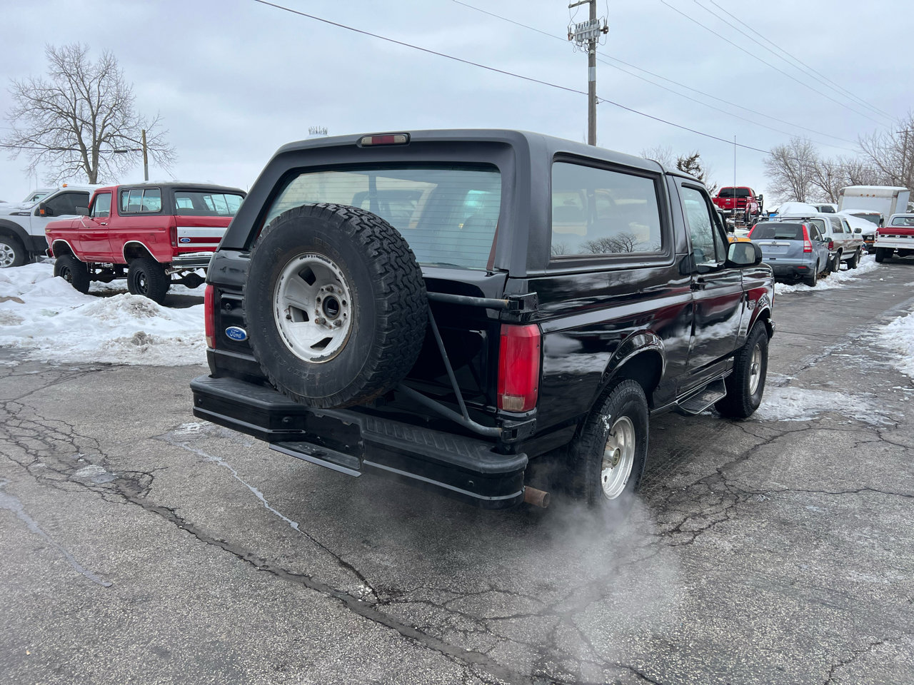 Used 1995 Ford Bronco XLT image 4