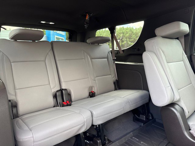 New 2026 Chevrolet Suburban LT w/ Comfort Package image 16