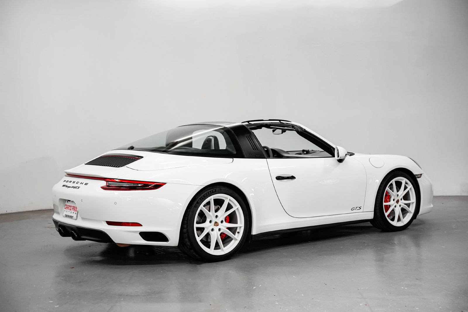 Used 2019 Porsche 911 Targa 4 GTS w/ GTS Interior Package AWD/4WD image 4