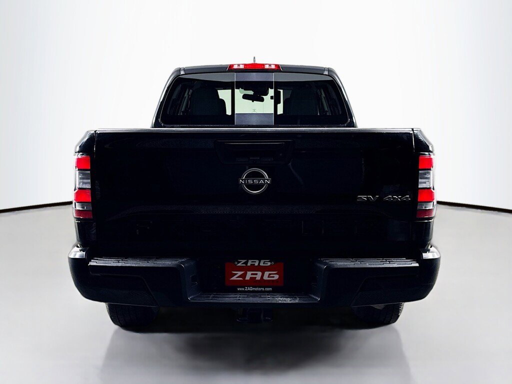 Used 2023 Nissan Frontier SV AWD/4WD image 4