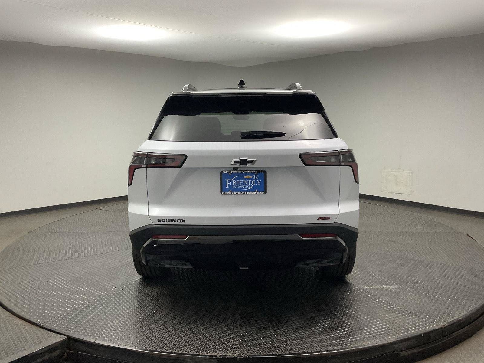 New 2027 Chevrolet Equinox RS w/ Safety and Technology Package FWD image 6