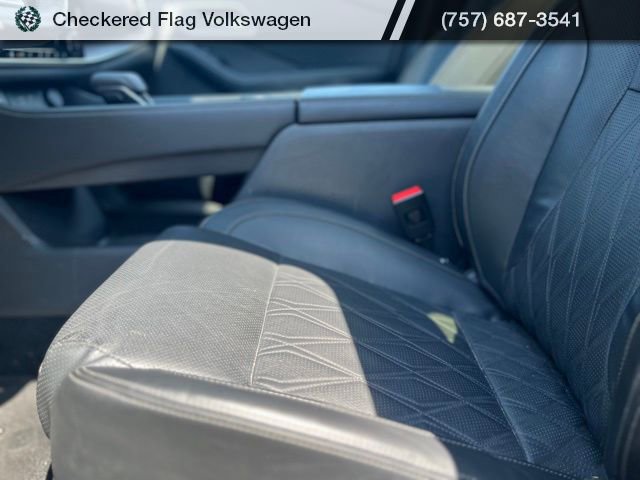Used 2024 Nissan Rogue Platinum AWD/4WD image 23