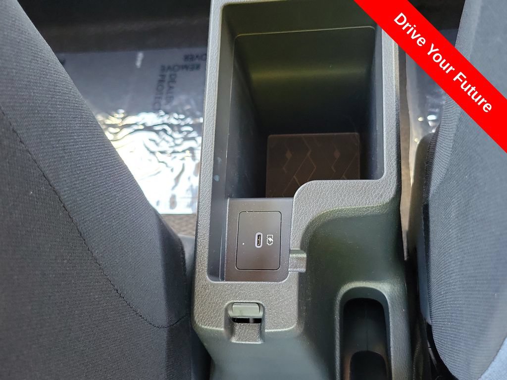 Used 2025 Nissan Versa SV w/ Trunk Package FWD image 14