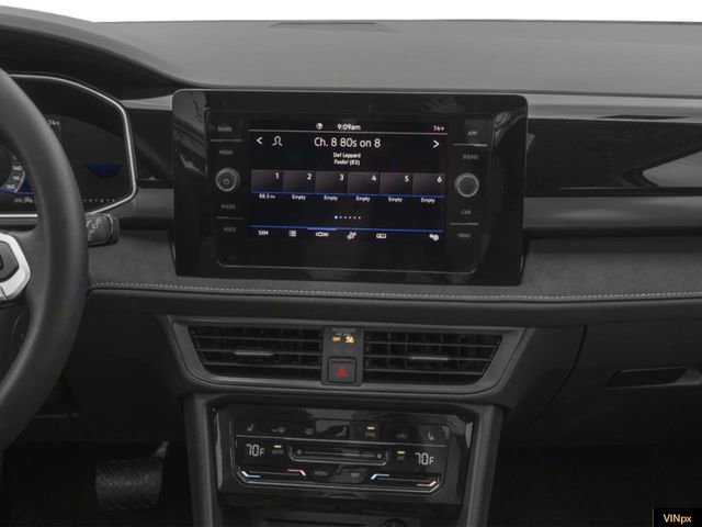 New 2025 Volkswagen Taos SE image 9