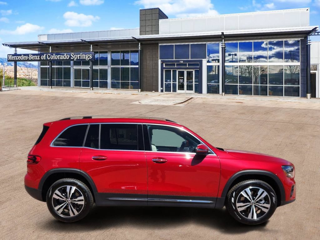 New 2026 Mercedes-Benz GLB 250 4MATIC image 3