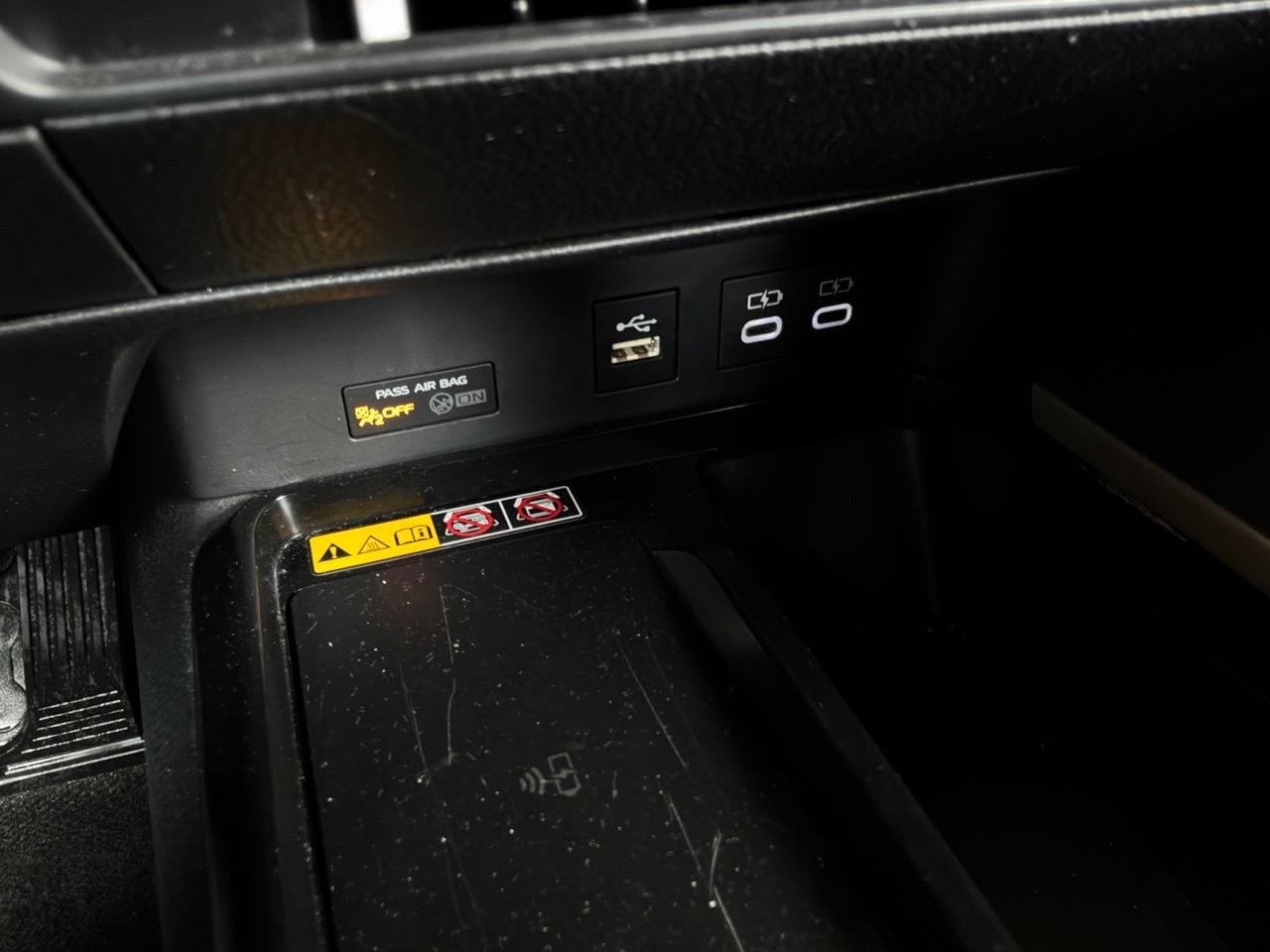 Used 2025 Toyota Camry LE FWD image 27