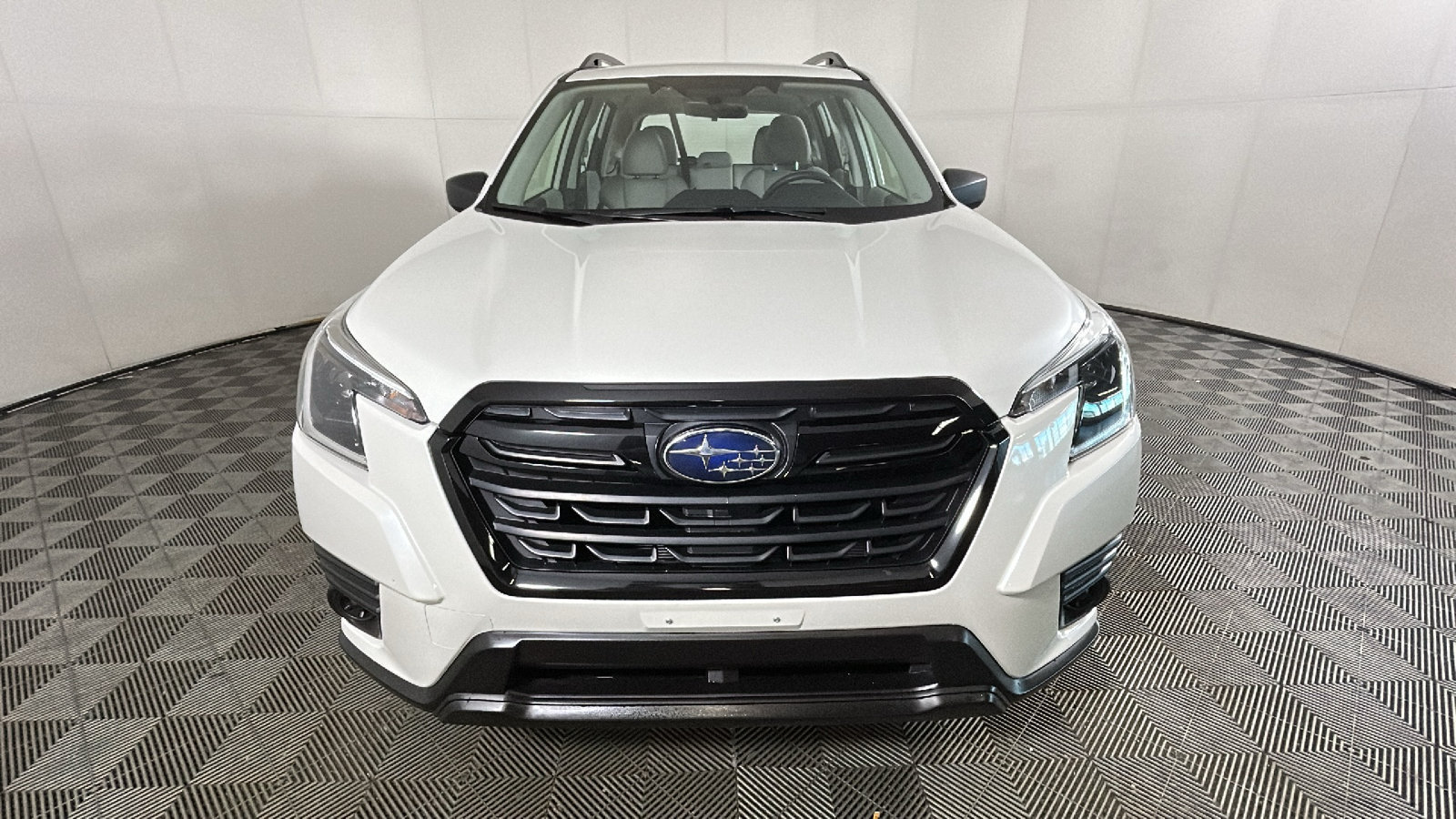 Used 2023 Subaru Forester AWD/4WD image 8