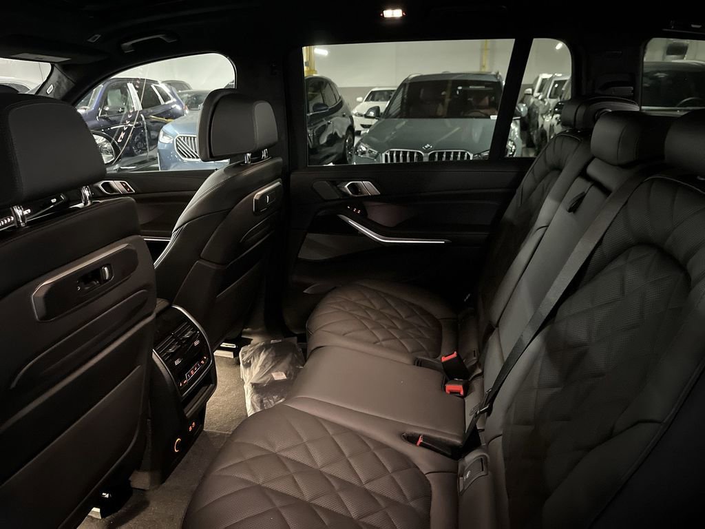 New 2026 BMW X7 xDrive40i w/ Executive Package image 23