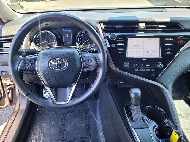 Used 2020 Toyota Camry SE w/ Convenience Package image 9