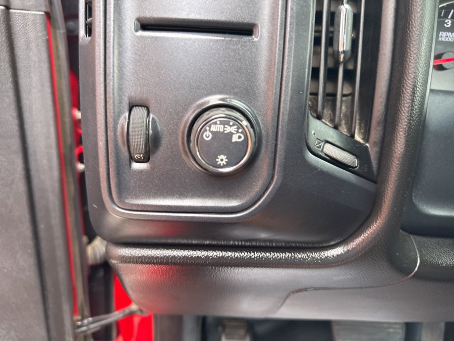 Used 2018 Chevrolet Silverado 2500 W/T RWD image 27