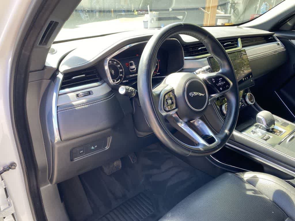 Used 2025 Jaguar F-PACE R-Dynamic S AWD/4WD image 2