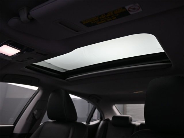 Used 2016 Lexus ES 300h image 34