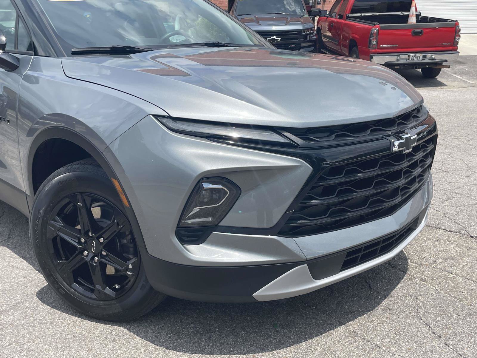 Used 2024 Chevrolet Blazer LT w/ Midnight/Sport Edition FWD image 26