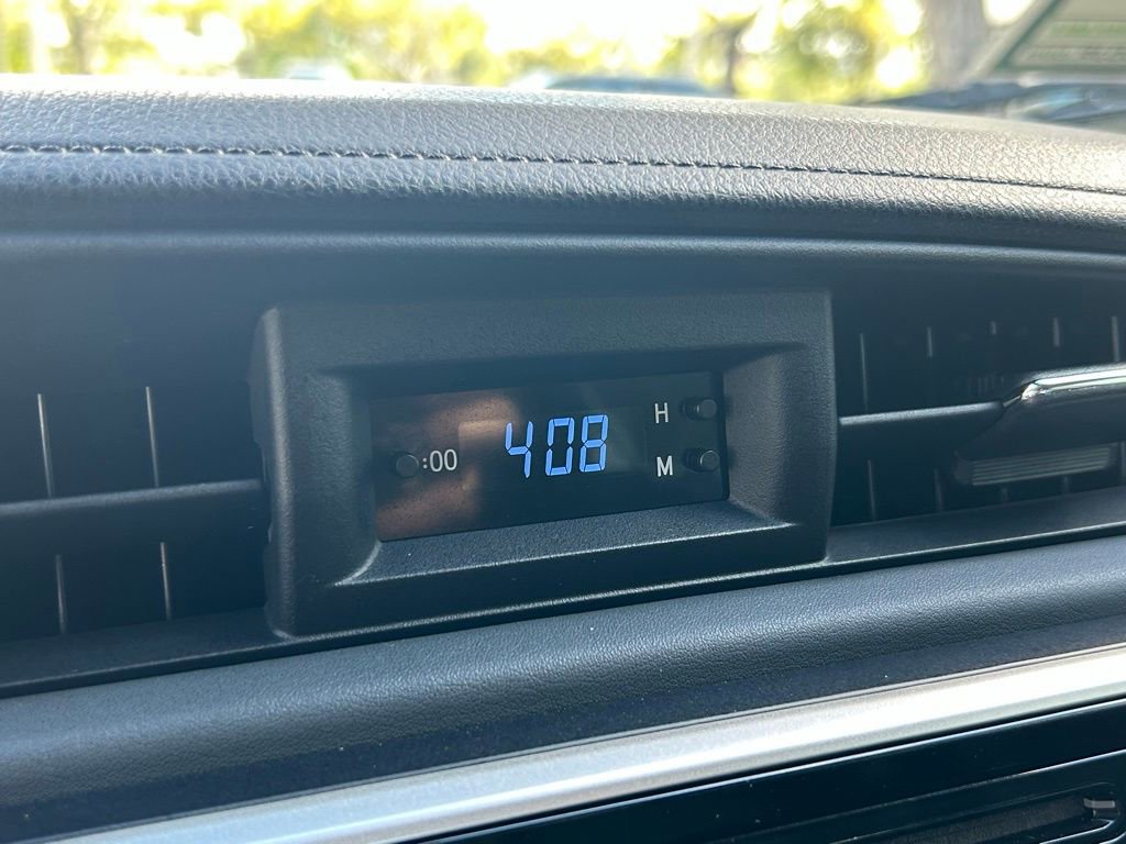 Used 2017 Toyota Corolla SE 50th Anniversary image 25