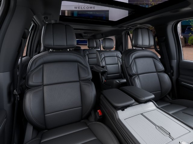 New 2027 Lincoln Navigator L Reserve w/ Jet Appearance Package AWD/4WD image 11