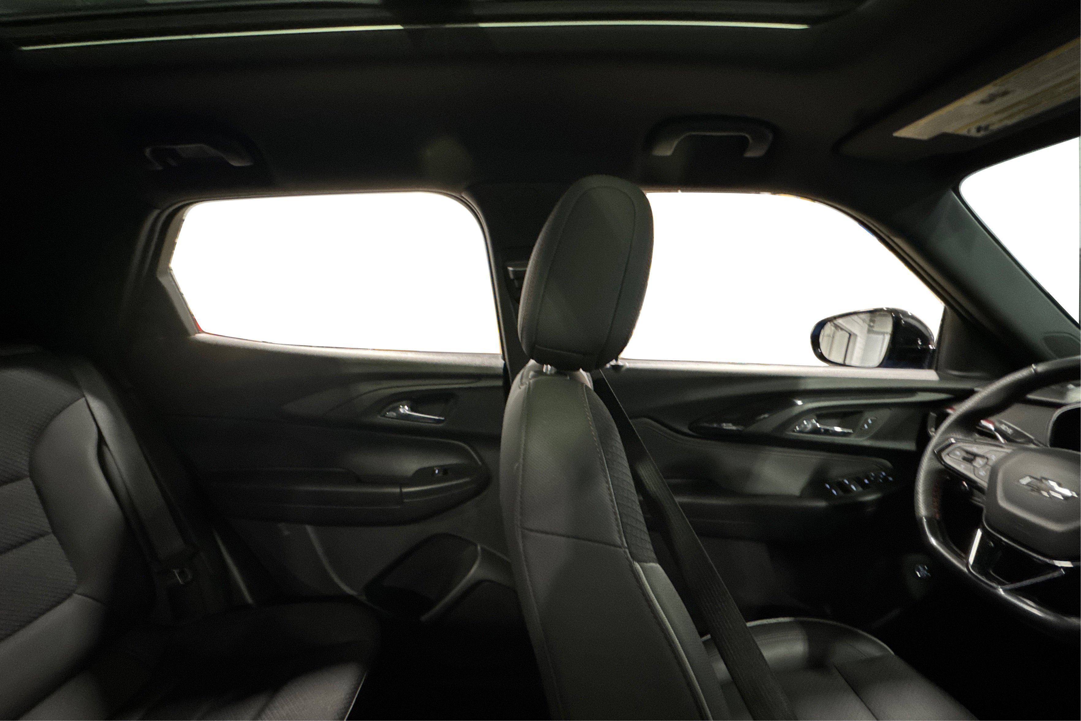 Used 2023 Chevrolet TrailBlazer RS w/ Sun and Liftgate Package AWD/4WD image 41