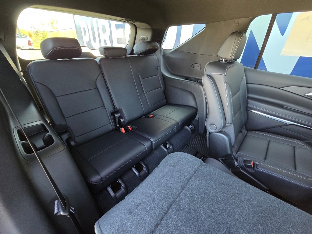 New 2026 Chevrolet Traverse LT image 28