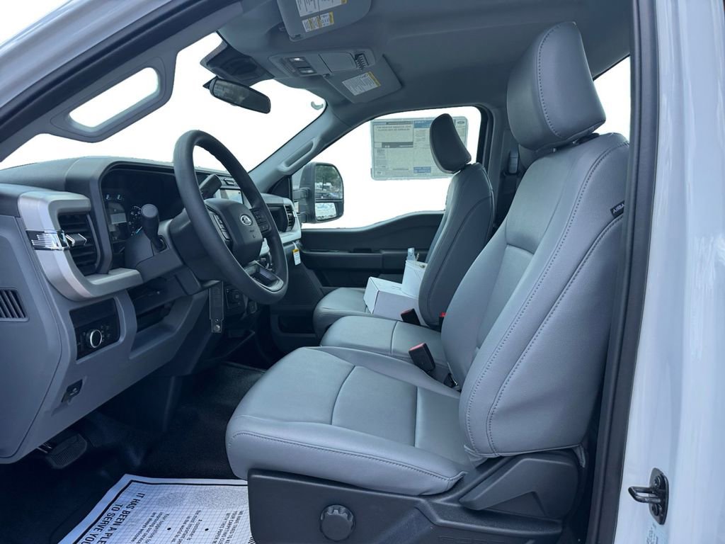 New 2026 Ford F550 4x4 Regular Cab Super Duty image 11