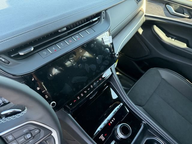 New 2026 Jeep Grand Cherokee Laredo image 20