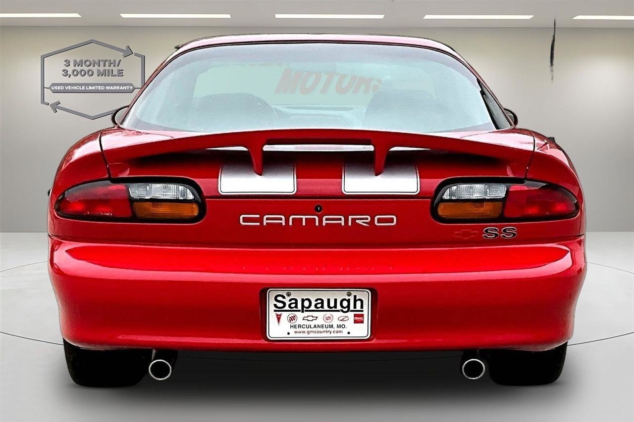 Used 2002 Chevrolet Camaro Z28 w/ SS Performance/Appearance Pkg RWD image 6