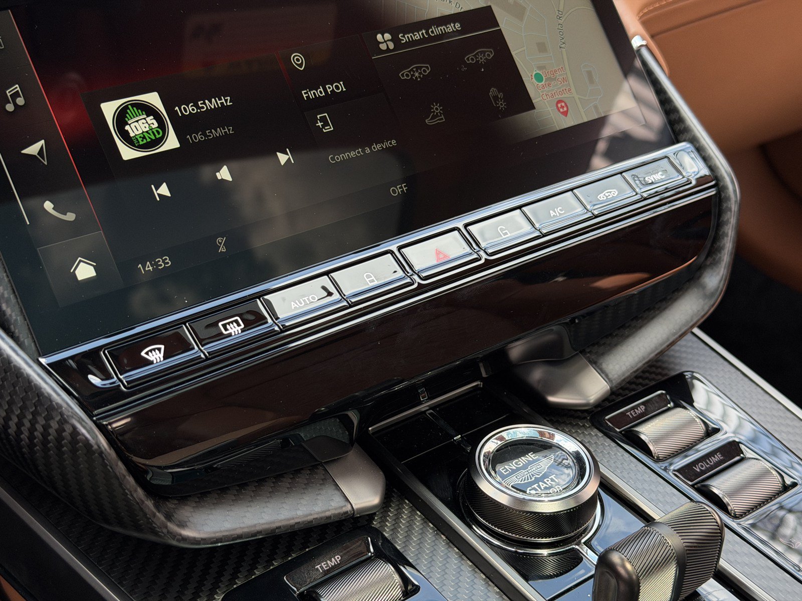 New 2026 Aston Martin Vanquish RWD image 32