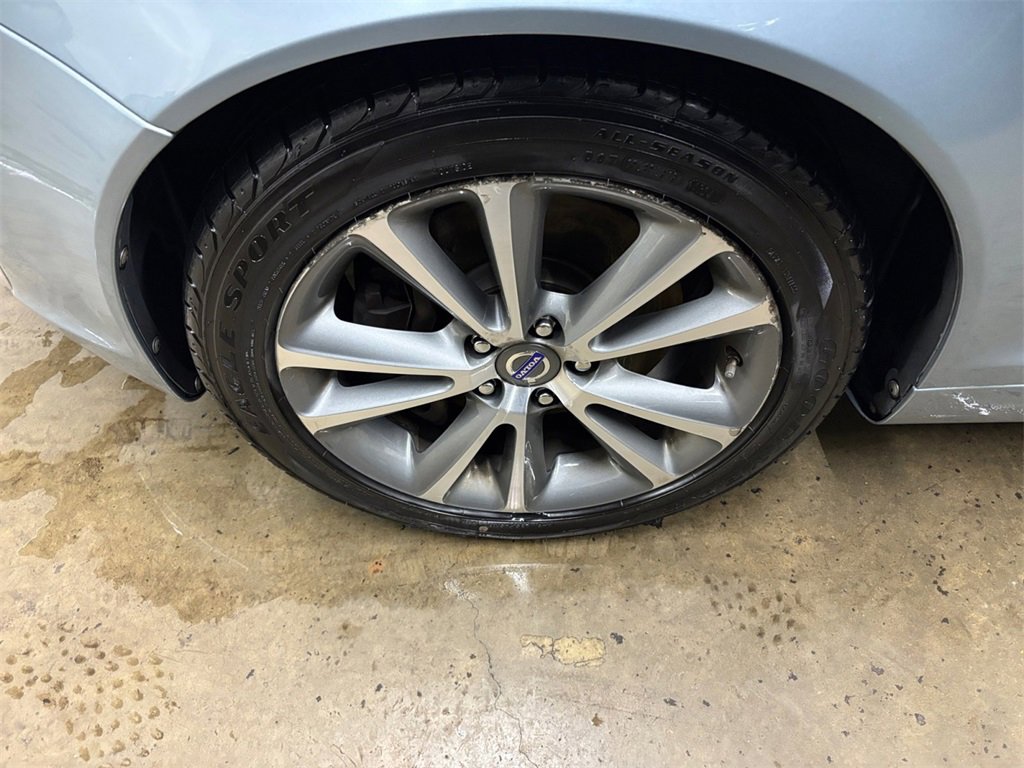 Used 2013 Volvo C70 T5 image 29