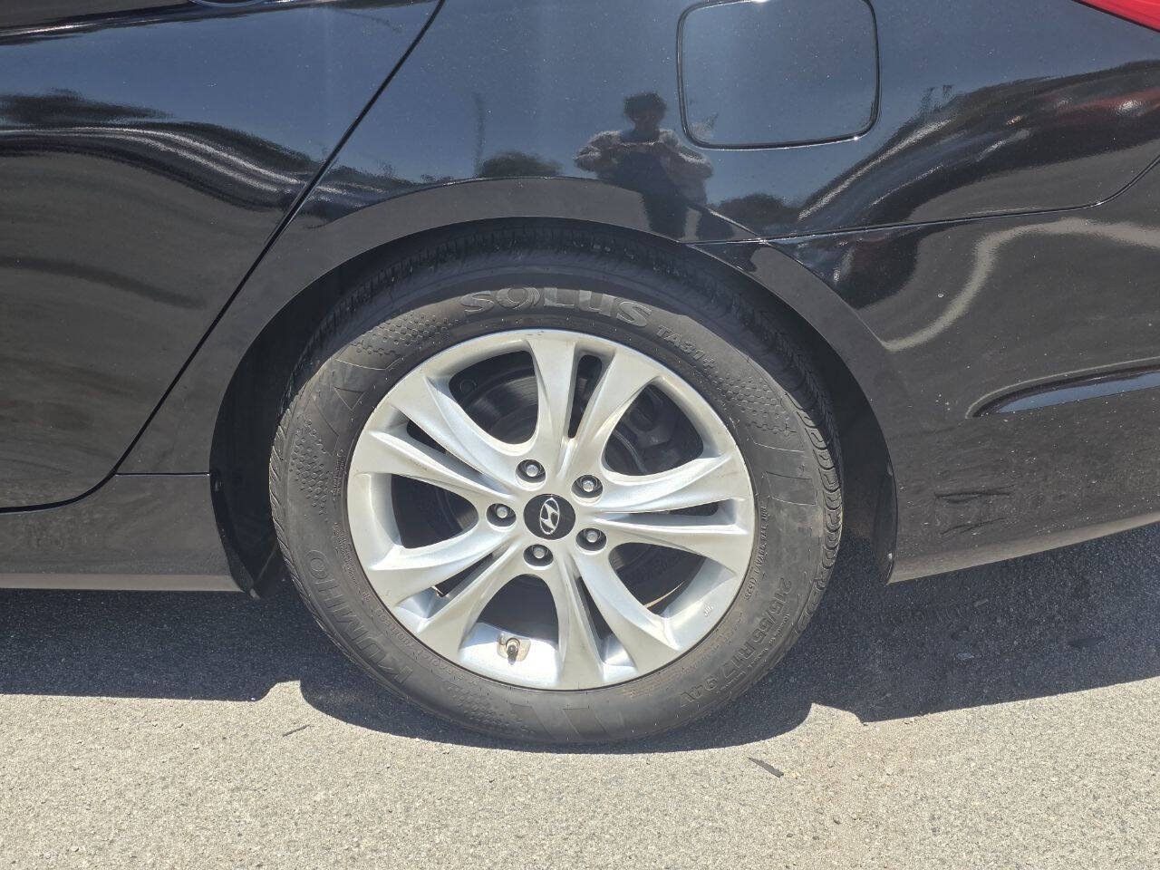 Used 2011 Hyundai Sonata Limited FWD image 7