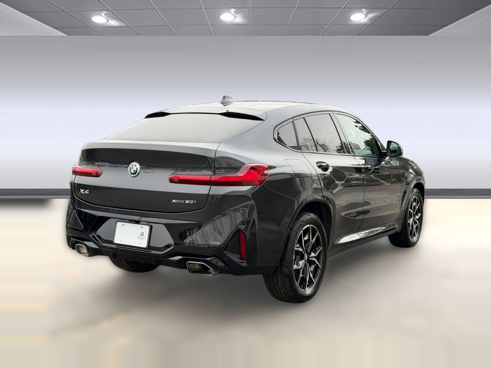 Certified 2025 BMW X4 xDrive30i image 9
